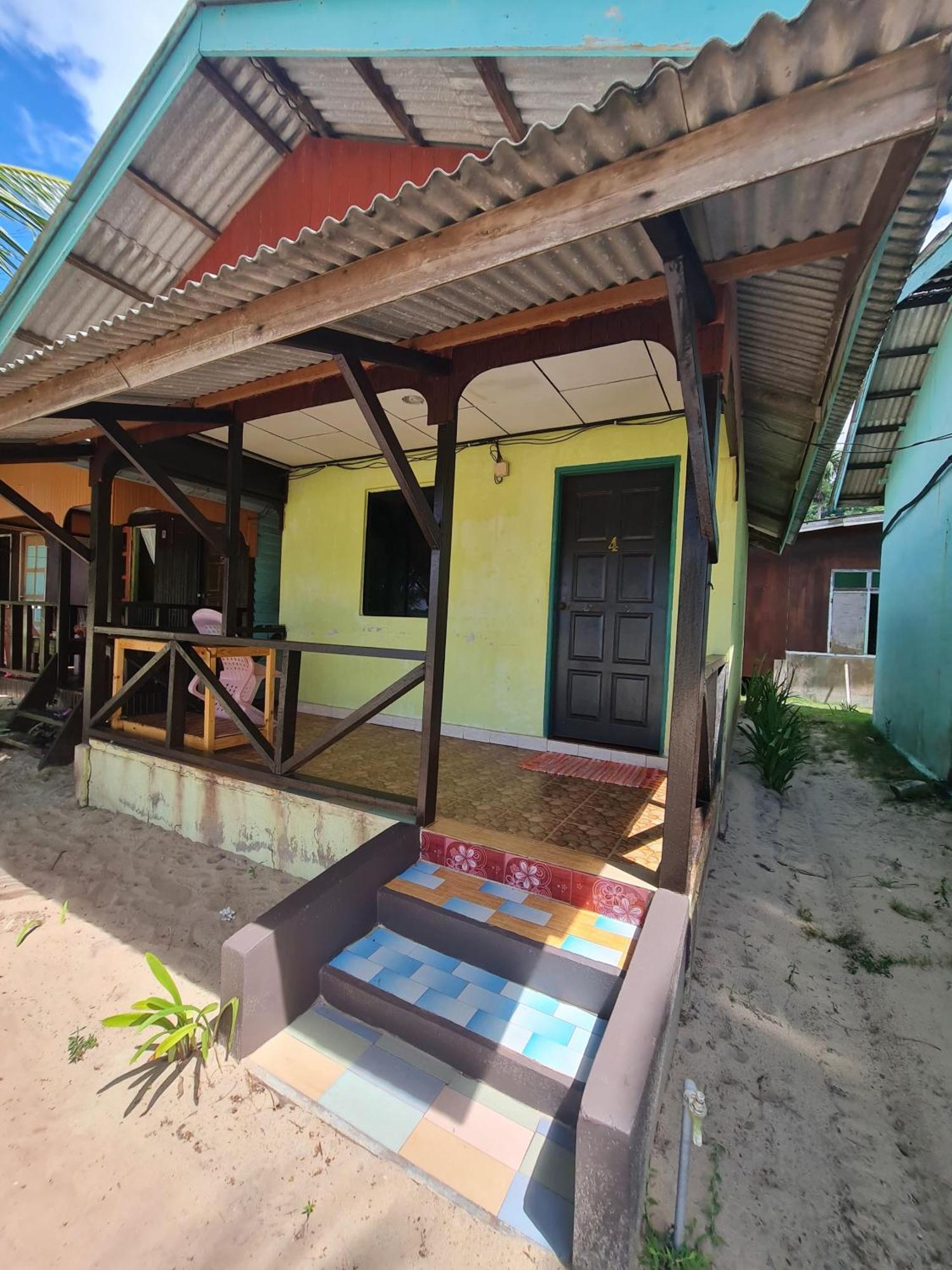 Rainbow Tioman Cottage Kampong Juara Extérieur photo