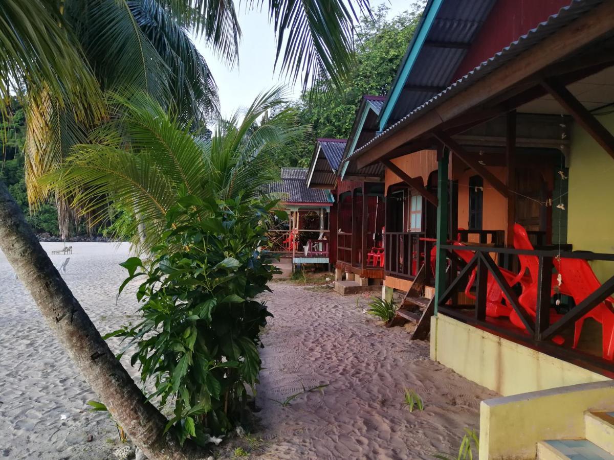 Rainbow Tioman Cottage Kampong Juara Extérieur photo